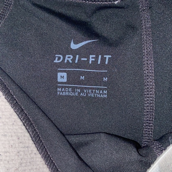 black nike pros with light pink waistband - Picture 3 of 4